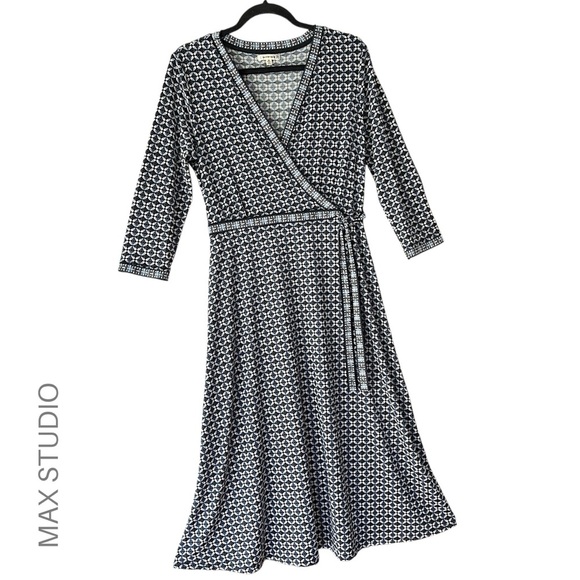 MAX STUDIO | NWOT FAUX WRAP DRESS 3/4 SLEEVE NAVY BLUE & WHITE | MEDIUM - Picture 1 of 13